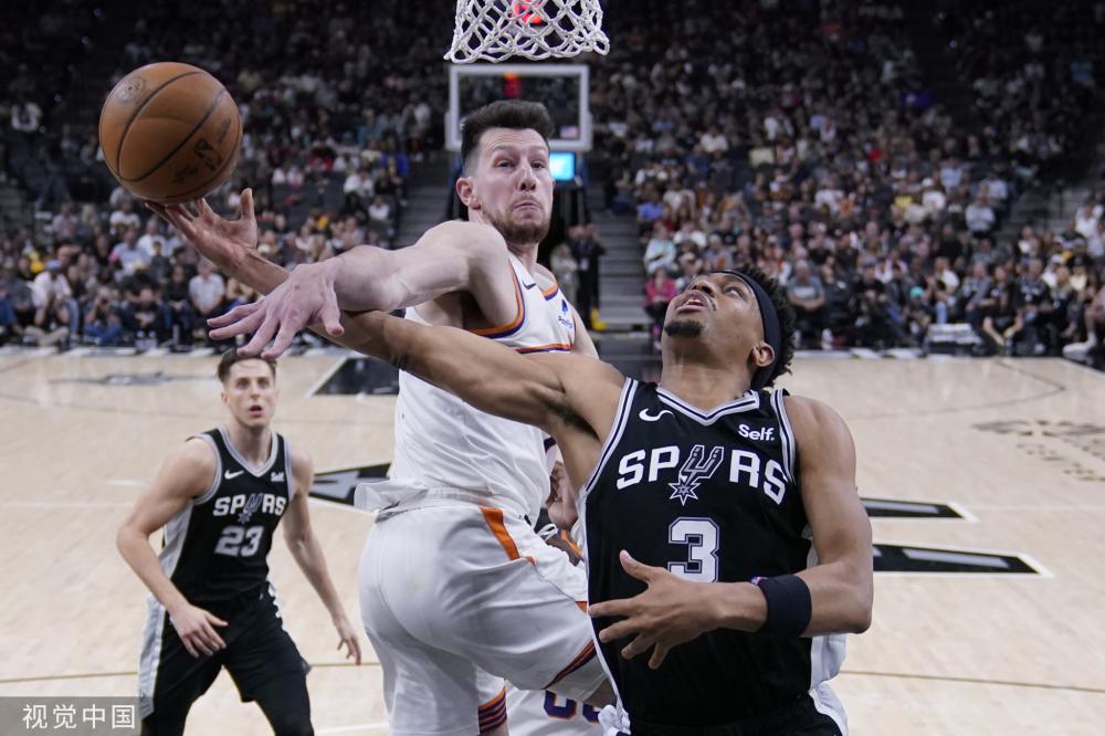 他的受伤无 他的受伤无