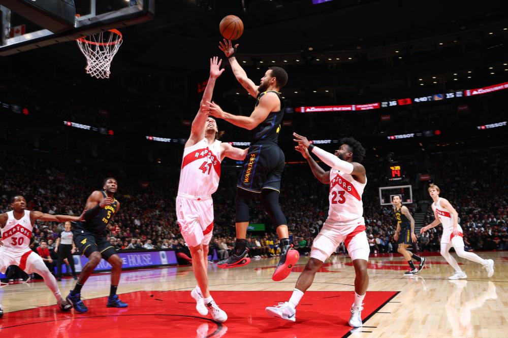 军由美国著 军由美国著