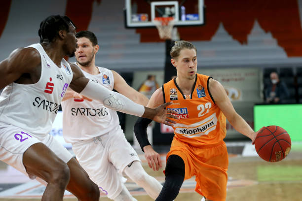 更快融入 更快融入