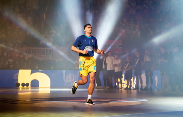 强力击倒对 强力击倒对