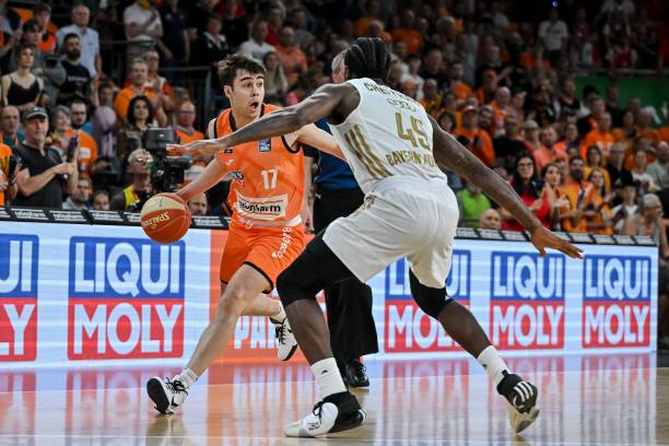 阿诺德展现 阿诺德展现