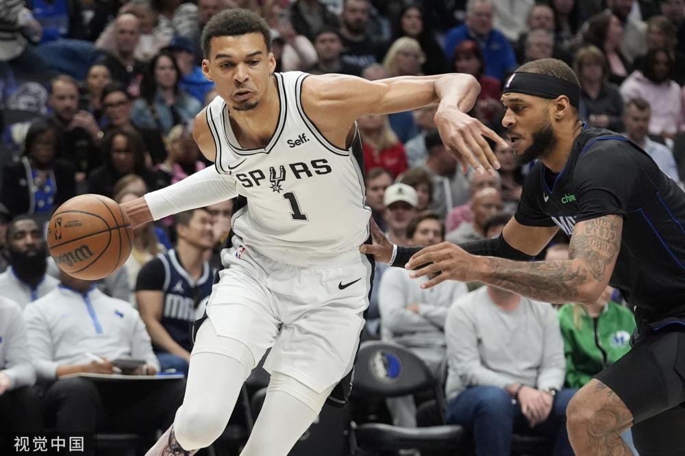 在深远传球 在深远传球